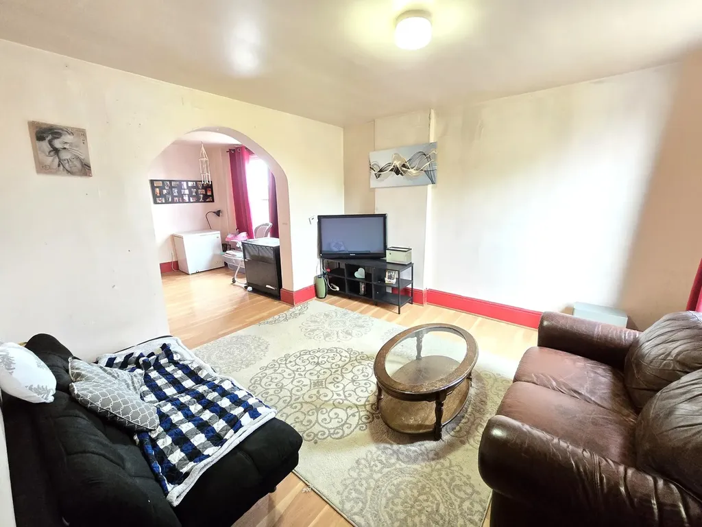 334 West 29th Street Chicago IL 60616