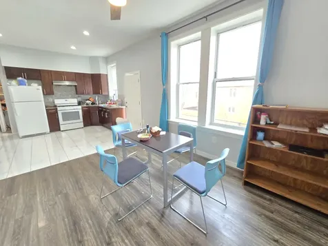 334 West 29th Street Chicago IL 60616