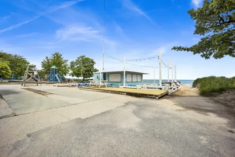 1237.5 West Greenleaf Avenue Chicago IL 60626