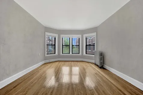 1237.5 West Greenleaf Avenue Chicago IL 60626