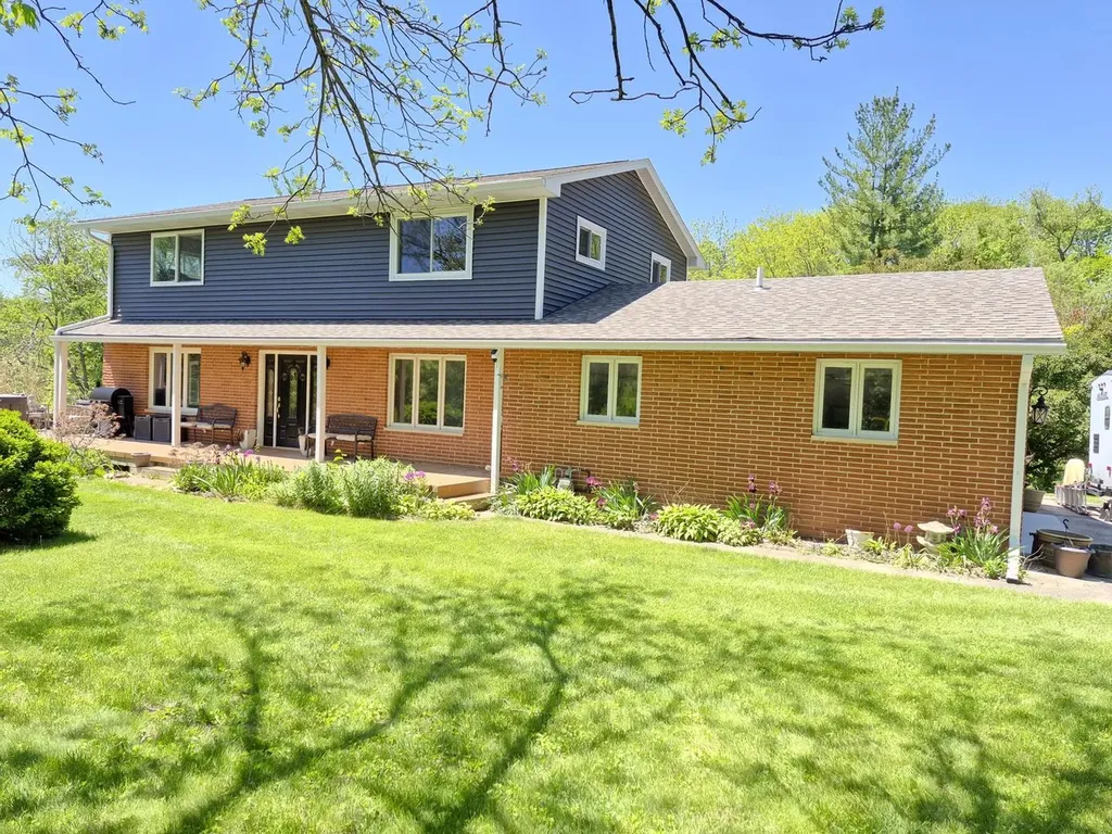 112 Valley View Road Galesburg IL 61401
