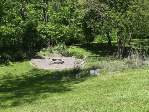 112 Valley View Road Galesburg IL 61401