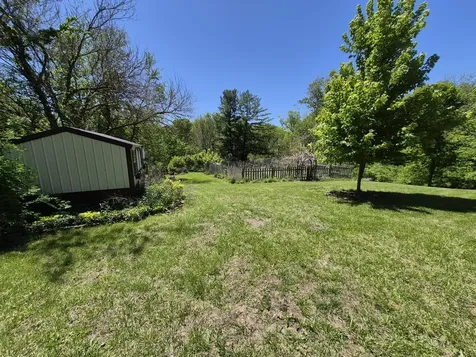 112 Valley View Road Galesburg IL 61401
