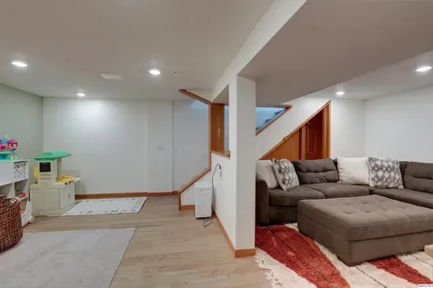 5211 Willer Dr. S. Quincy IL 62305