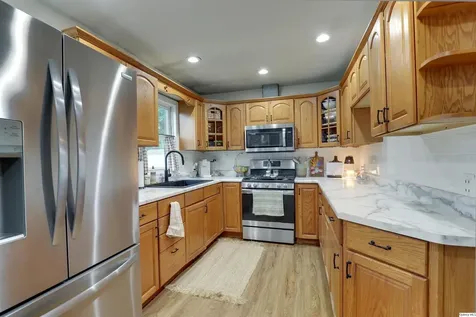 5211 Willer Dr. S. Quincy IL 62305