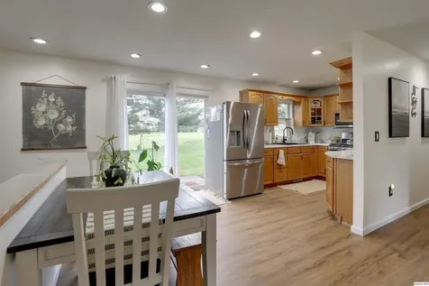 5211 Willer Dr. S. Quincy IL 62305