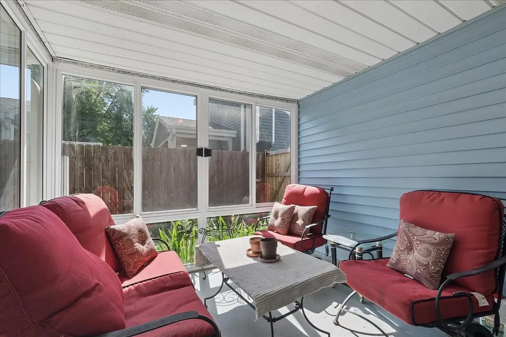 1078 Towner Drive Bolingbrook IL 60440