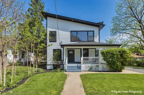 62 Pine Street Grayslake IL 60030