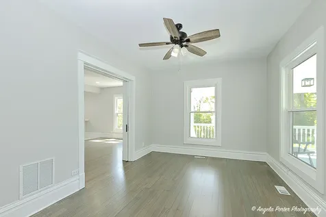 62 Pine Street Grayslake IL 60030