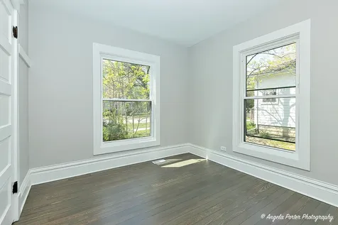 62 Pine Street Grayslake IL 60030