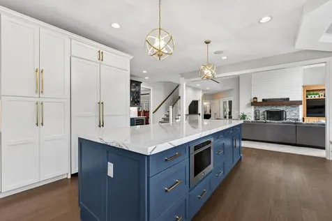 1804 Black Oak Drive Mchenry IL 60050