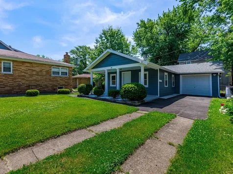 36 East 151st Street Harvey IL 60426