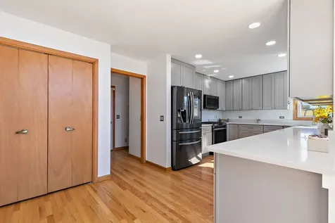 45W169 Hillview Lane Hampshire IL 60140