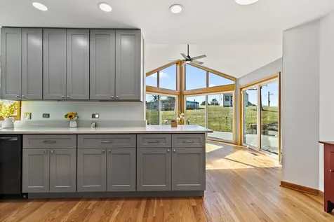 45W169 Hillview Lane Hampshire IL 60140