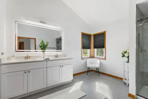 45W169 Hillview Lane Hampshire IL 60140