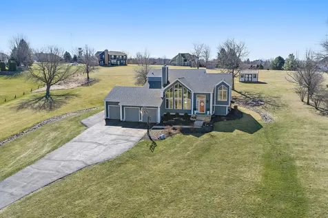 45W169 Hillview Lane Hampshire IL 60140