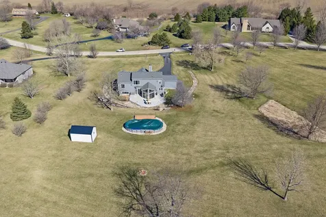 45W169 Hillview Lane Hampshire IL 60140