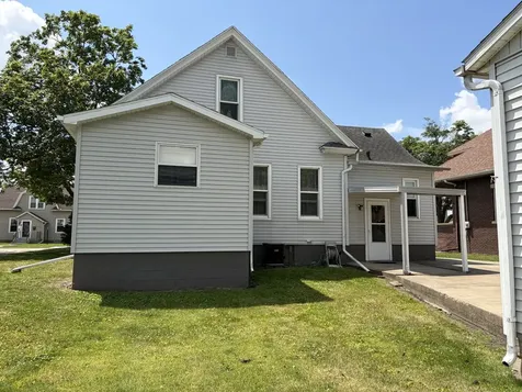 1915 9TH Street Peru IL 61354