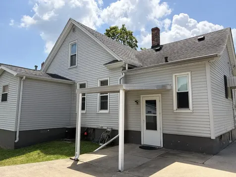 1915 9TH Street Peru IL 61354
