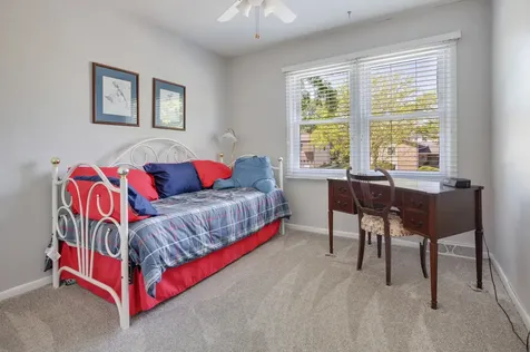 1477 William Clifford Lane Elk Grove Village IL 60007