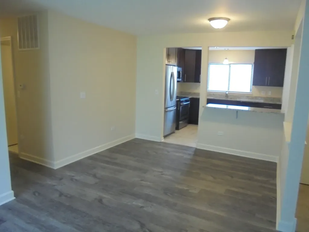 137 Manchester Court Schaumburg IL 60193