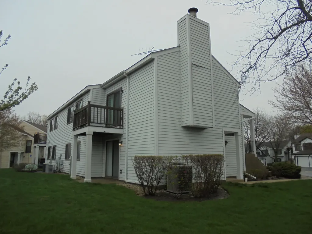 137 Manchester Court Schaumburg IL 60193