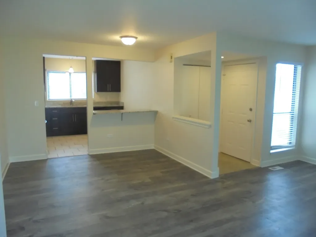 137 Manchester Court Schaumburg IL 60193