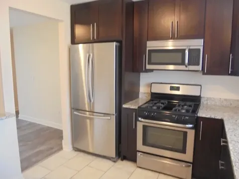 137 Manchester Court Schaumburg IL 60193