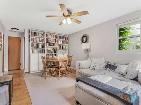 528 Maple Lane Hillside IL 60162
