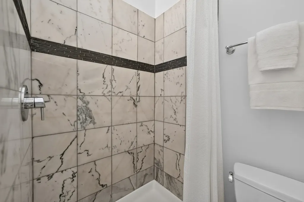 820 West Webster Avenue Chicago IL 60614