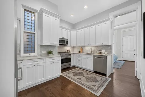 820 West Webster Avenue Chicago IL 60614