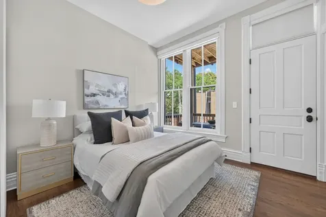 820 West Webster Avenue Chicago IL 60614