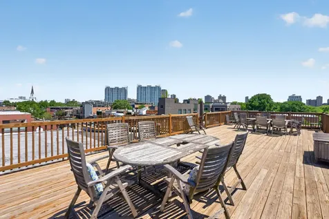820 West Webster Avenue Chicago IL 60614