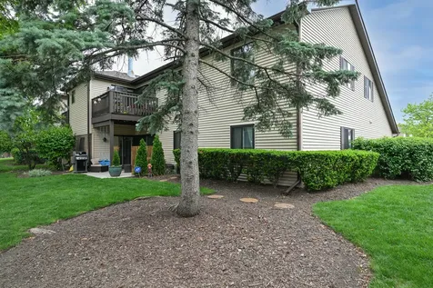 1518 Harbour Court Schaumburg IL 60193