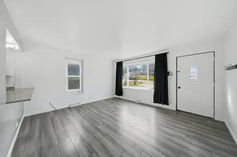 349 Woodland Drive Grayslake IL 60030