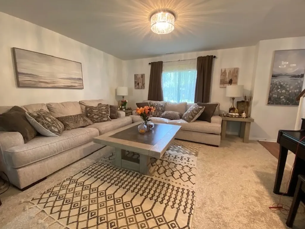 2975 Juniper Court Aurora IL 60502