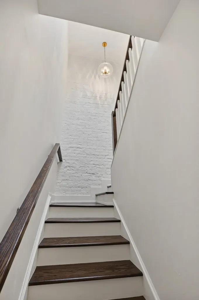 2107 North Clark Street Chicago IL 60614