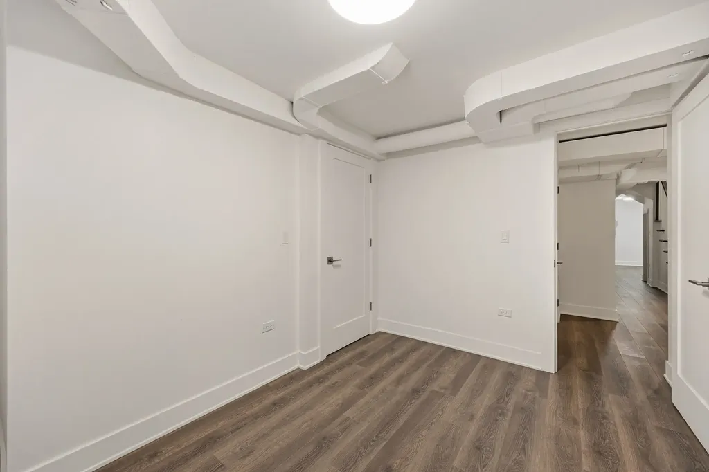 2107 North Clark Street Chicago IL 60614