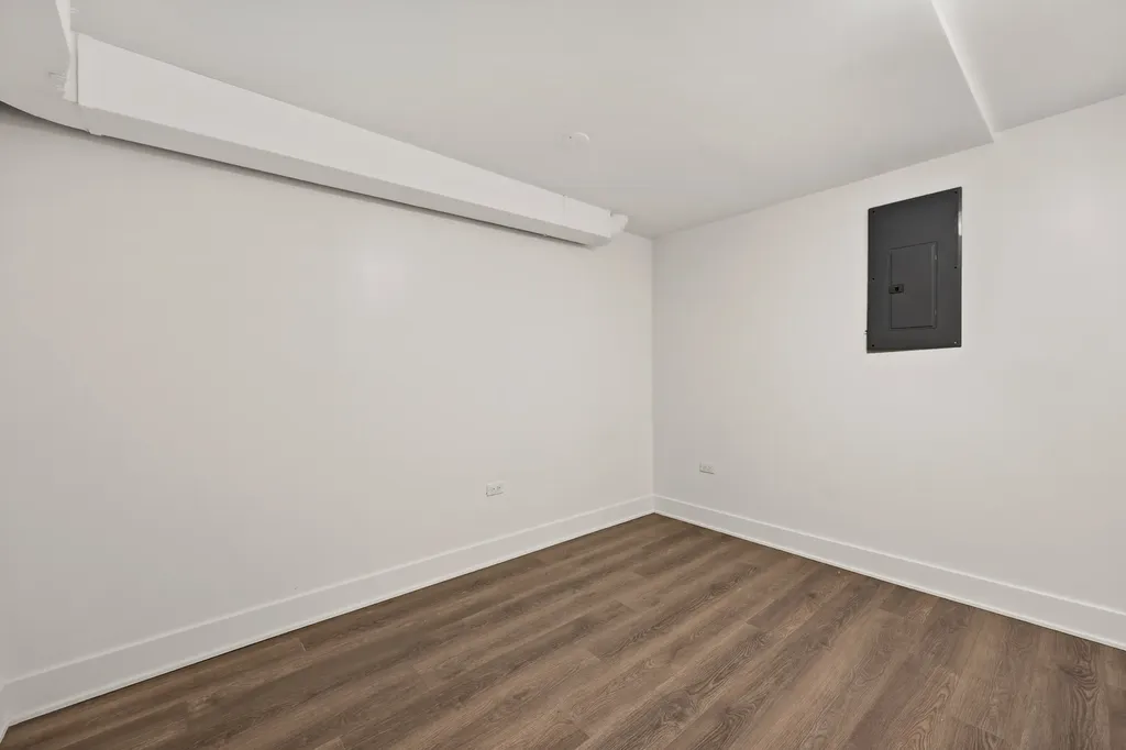 2107 North Clark Street Chicago IL 60614