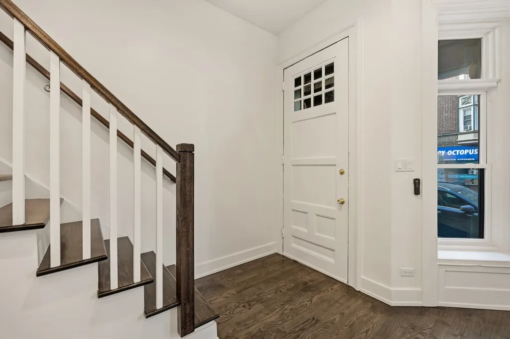 2107 North Clark Street Chicago IL 60614