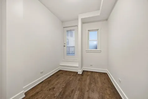 2107 North Clark Street Chicago IL 60614