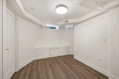 2107 North Clark Street Chicago IL 60614