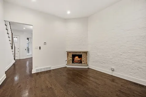 2107 North Clark Street Chicago IL 60614