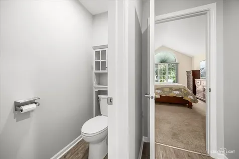 17 White Oak Lane Elgin IL 60123
