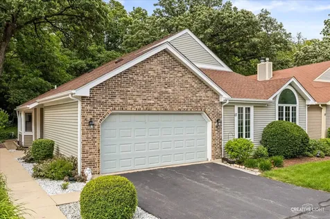 17 White Oak Lane Elgin IL 60123