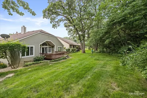 17 White Oak Lane Elgin IL 60123