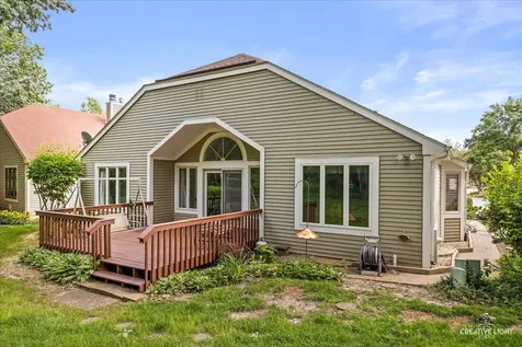 17 White Oak Lane Elgin IL 60123