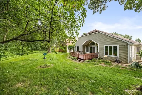 17 White Oak Lane Elgin IL 60123