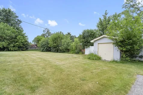 1350 63RD Place La Grange Highlands IL 60525
