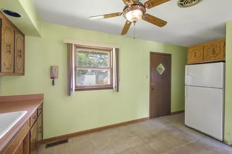 1350 63RD Place La Grange Highlands IL 60525